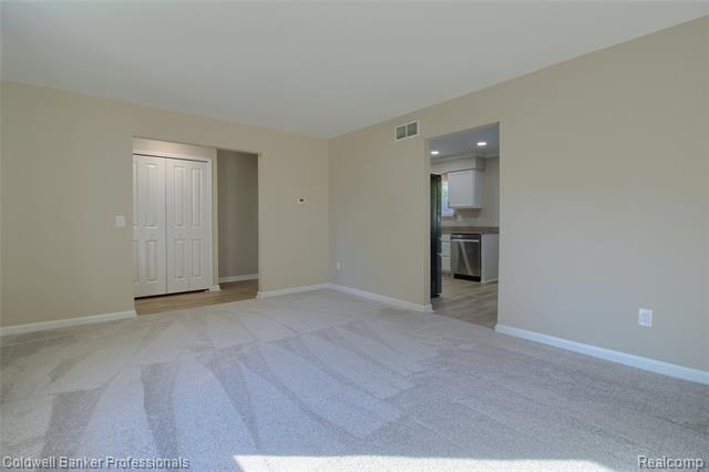 Builiding view six for 11765 Cavell, Livonia, MI. 48150