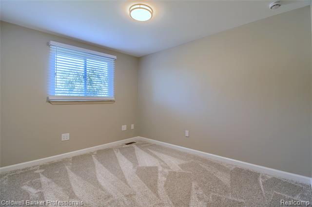 Builiding view sixteen for 11765 Cavell, Livonia, MI. 48150