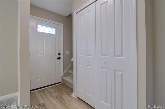 Builiding view three for 11765 Cavell, Livonia, MI. 48150