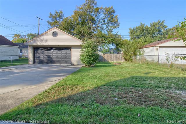 Builiding view twenty nine for 11765 Cavell, Livonia, MI. 48150