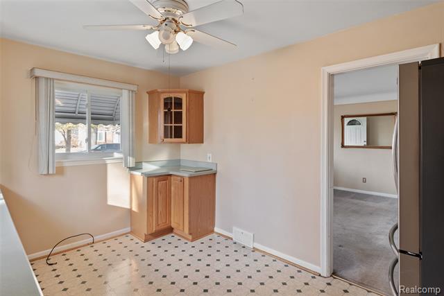 Builiding view eight for 11920 Cavell, Livonia, MI. 48150