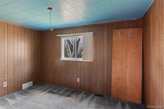 Builiding view twenty five for 11920 Cavell, Livonia, MI. 48150