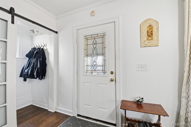 Builiding view seven for 265 E Lewiston, Ferndale, MI. 48220