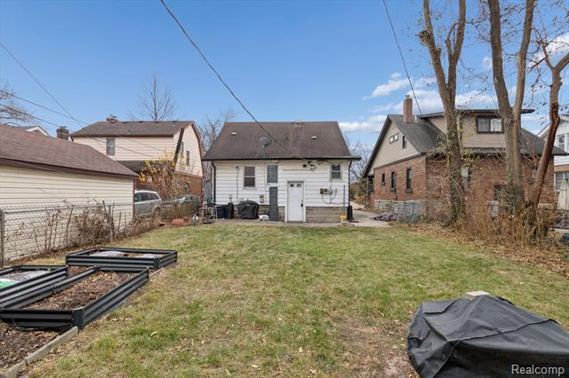 Builiding view thirty eight for 265 E Lewiston, Ferndale, MI. 48220