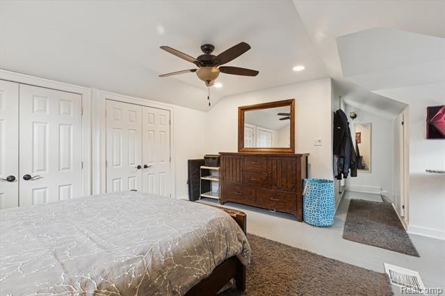 Builiding view twenty five for 265 E Lewiston, Ferndale, MI. 48220