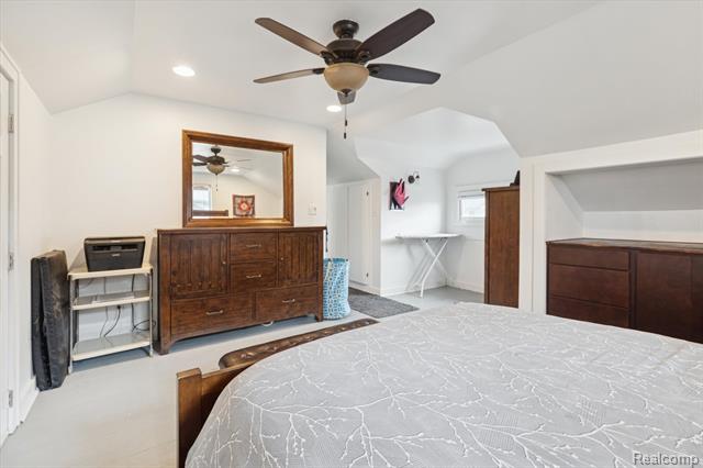 Builiding view twenty four for 265 E Lewiston, Ferndale, MI. 48220