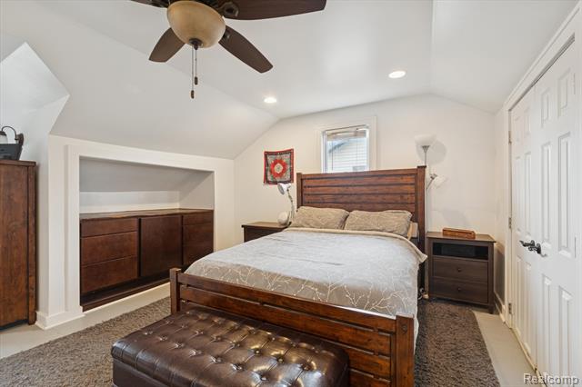 Builiding view twenty three for 265 E Lewiston, Ferndale, MI. 48220