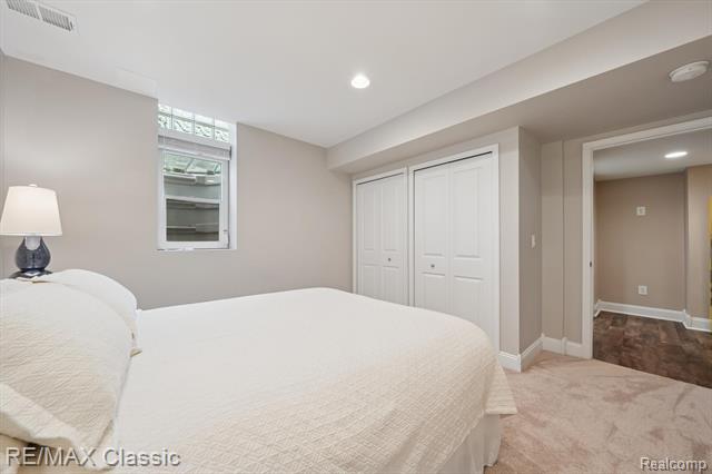 Builiding view forty four for 47595 Greenwich, Novi, MI. 48374