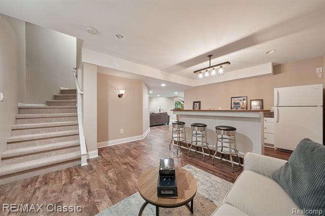 Builiding view forty for 47595 Greenwich, Novi, MI. 48374