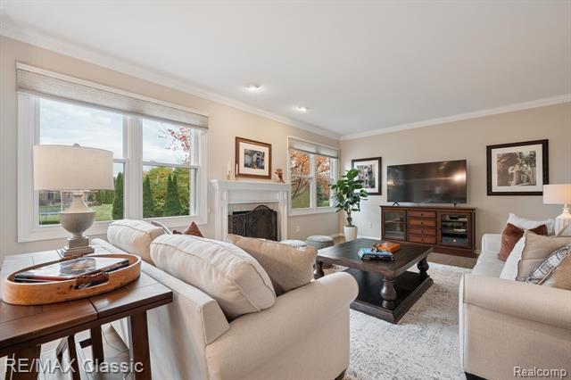 Builiding view ten for 47595 Greenwich, Novi, MI. 48374