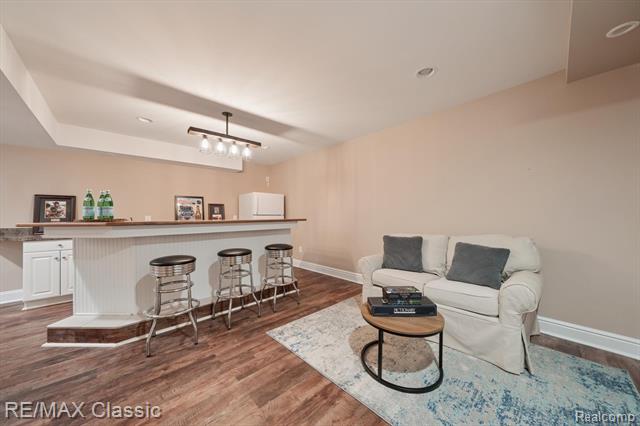 Builiding view thirty nine for 47595 Greenwich, Novi, MI. 48374