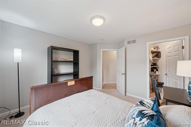 Builiding view thirty seven for 47595 Greenwich, Novi, MI. 48374