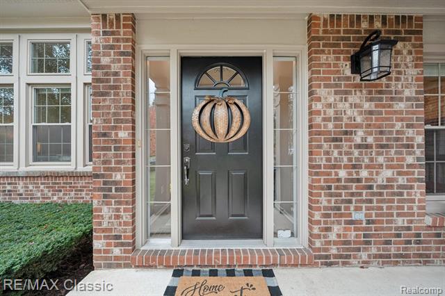 Builiding view three for 47595 Greenwich, Novi, MI. 48374