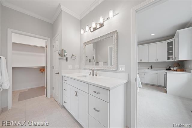 Builiding view twenty two for 47595 Greenwich, Novi, MI. 48374