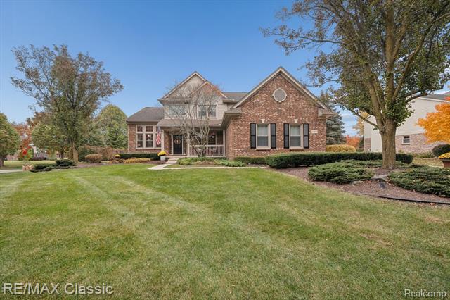 front view for 47595 Greenwich Dr, Novi, Mi. 48374