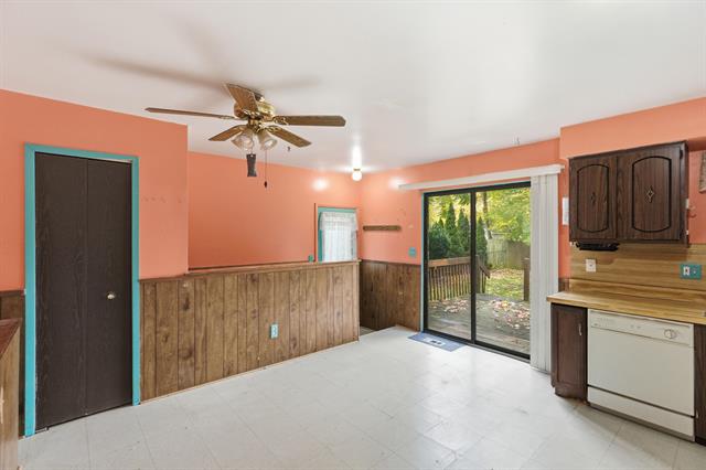 Builiding view fourteen for 12111 Inkster, Livonia, MI. 48150