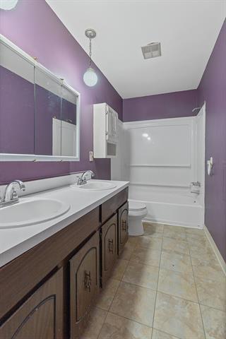 Builiding view sixteen for 12111 Inkster, Livonia, MI. 48150