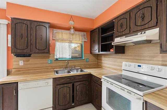 Builiding view thirteen for 12111 Inkster, Livonia, MI. 48150