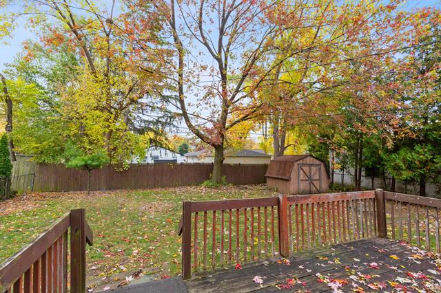 Builiding view twenty one for 12111 Inkster, Livonia, MI. 48150