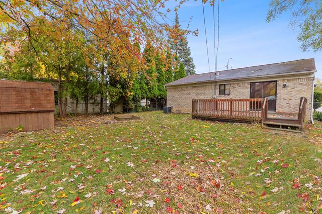 Builiding view twenty two for 12111 Inkster, Livonia, MI. 48150