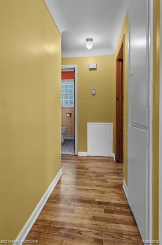 Builiding view nineteen for 23930 Cass, Farmington, MI. 48335