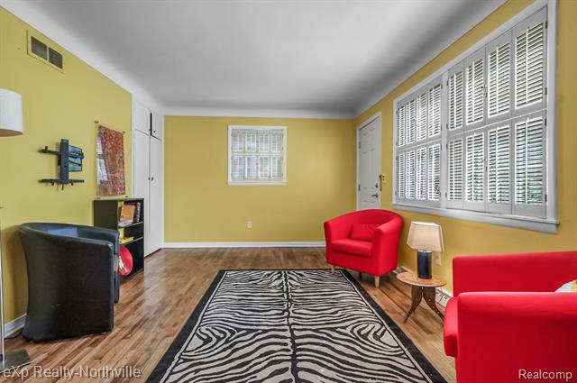 Builiding view seven for 23930 Cass, Farmington, MI. 48335