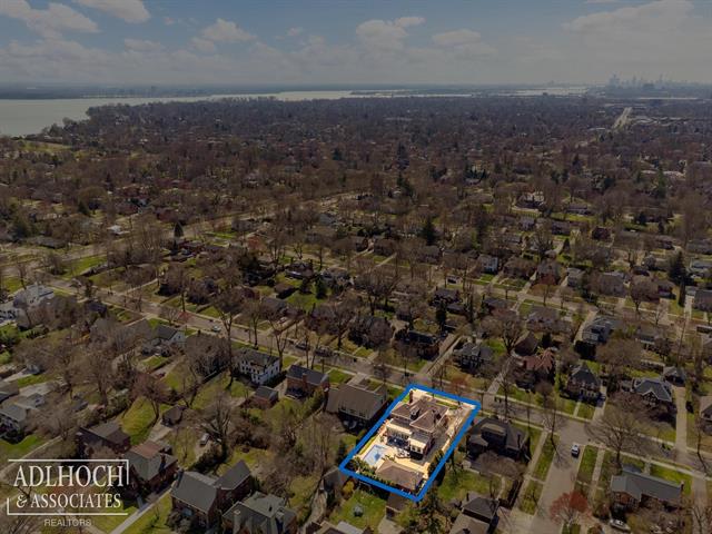 Builiding view forty three for 1020 Kensington, Grosse Pointe, MI. 48230