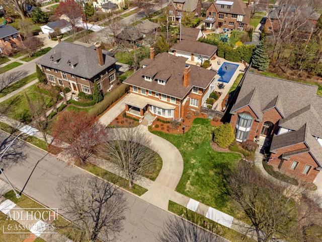 Builiding view forty for 1020 Kensington, Grosse Pointe, MI. 48230