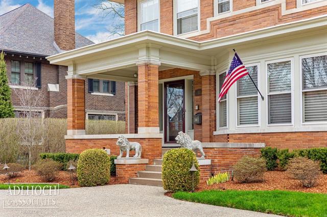 Builiding view one for 1020 Kensington, Grosse Pointe, MI. 48230