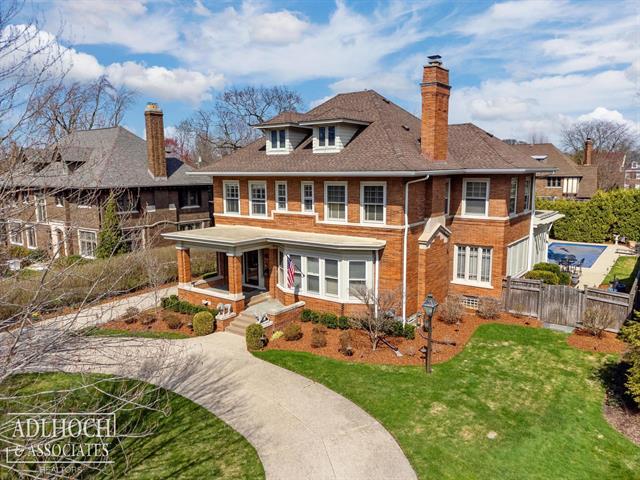 Builiding view thirty nine for 1020 Kensington, Grosse Pointe, MI. 48230