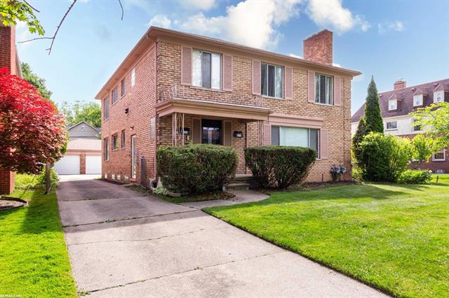 front view for 830 Harcourt, Grosse Pointe, Mi. 48230