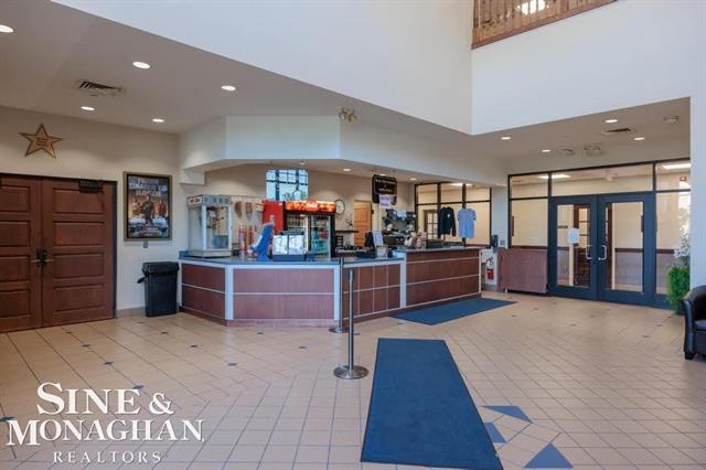 Builiding view fifty for 846 Lakepointe, Grosse Pointe, MI. 48230