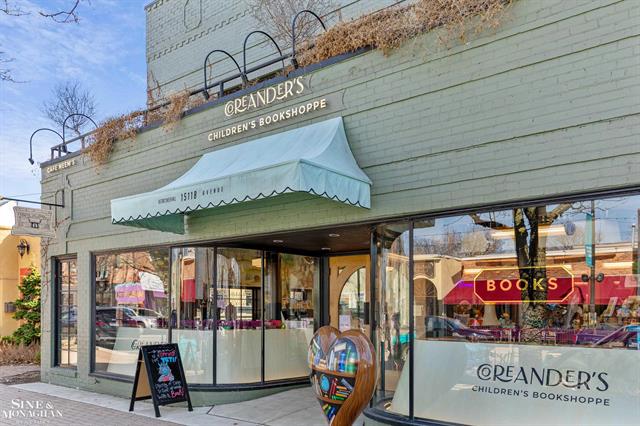 Builiding view forty eight for 846 Lakepointe, Grosse Pointe, MI. 48230