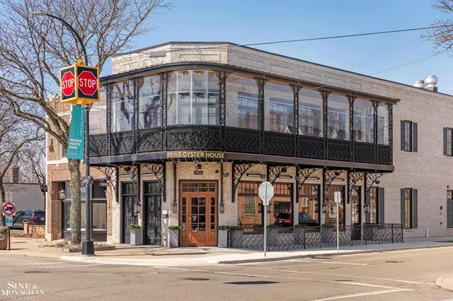 Builiding view forty three for 846 Lakepointe, Grosse Pointe, MI. 48230