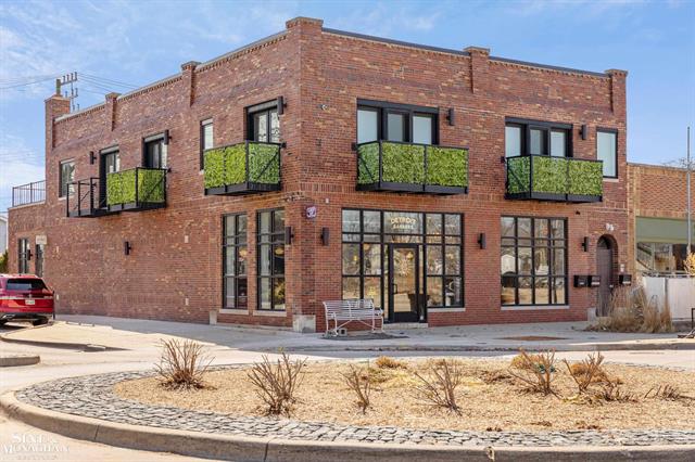 Builiding view forty two for 846 Lakepointe, Grosse Pointe, MI. 48230