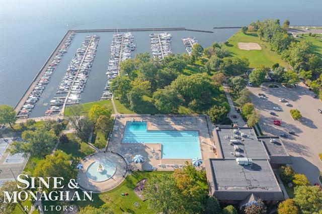 Builiding view sixty for 846 Lakepointe, Grosse Pointe, MI. 48230