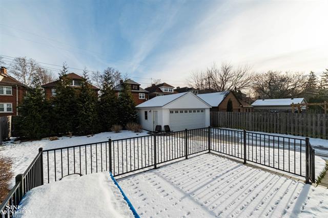 Builiding view thirty two for 846 Lakepointe, Grosse Pointe, MI. 48230