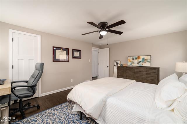 Builiding view twenty four for 846 Lakepointe, Grosse Pointe, MI. 48230