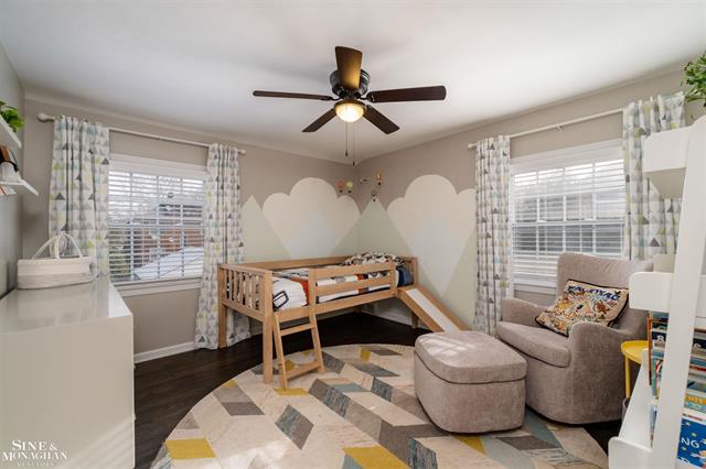 Builiding view twenty for 846 Lakepointe, Grosse Pointe, MI. 48230