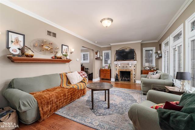 Builiding view three for 976 Lakepointe, Grosse Pointe, MI. 48230