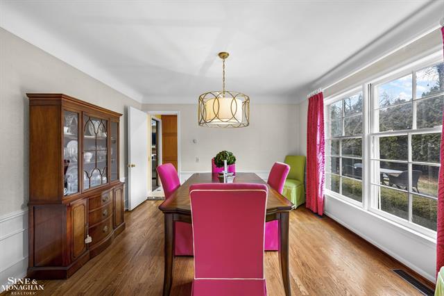 Builiding view thirteen for 11 Wellington, Grosse Pointe, MI. 48230