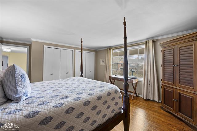 Builiding view twenty eight for 11 Wellington, Grosse Pointe, MI. 48230