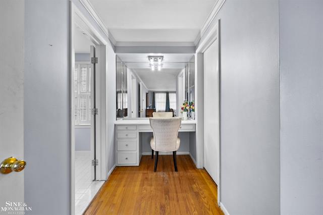 Builiding view twenty four for 11 Wellington, Grosse Pointe, MI. 48230