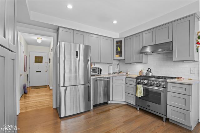 Builiding view eleven for 1024 Somerset, Grosse Pointe, MI. 48230