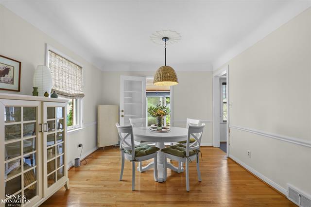 Builiding view six for 1024 Somerset, Grosse Pointe, MI. 48230
