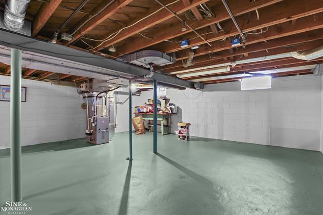 Builiding view twenty three for 1024 Somerset, Grosse Pointe, MI. 48230