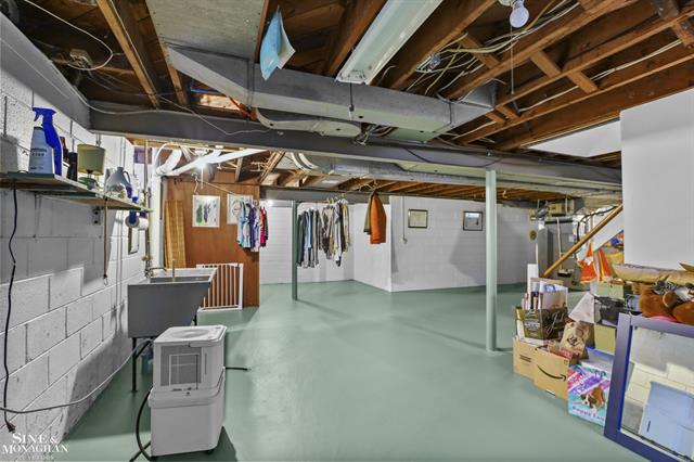 Builiding view twenty two for 1024 Somerset, Grosse Pointe, MI. 48230