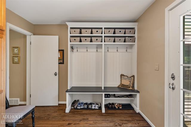 Builiding view nine for 1254 Berkshire, Grosse Pointe, MI. 48230