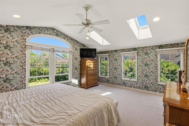 Builiding view seventeen for 1254 Berkshire, Grosse Pointe, MI. 48230