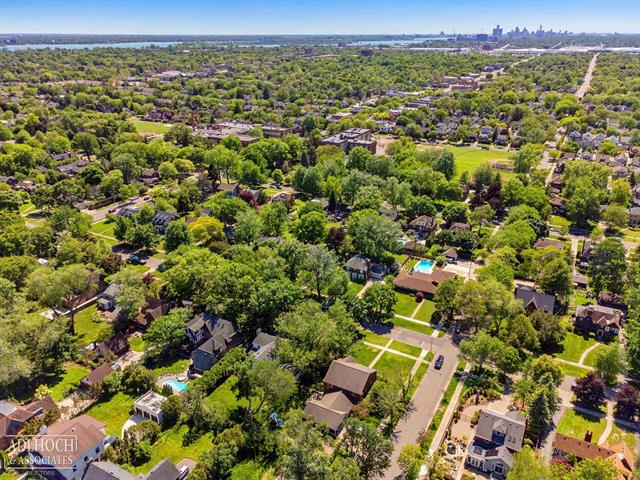 Builiding view thirty five for 1254 Berkshire, Grosse Pointe, MI. 48230